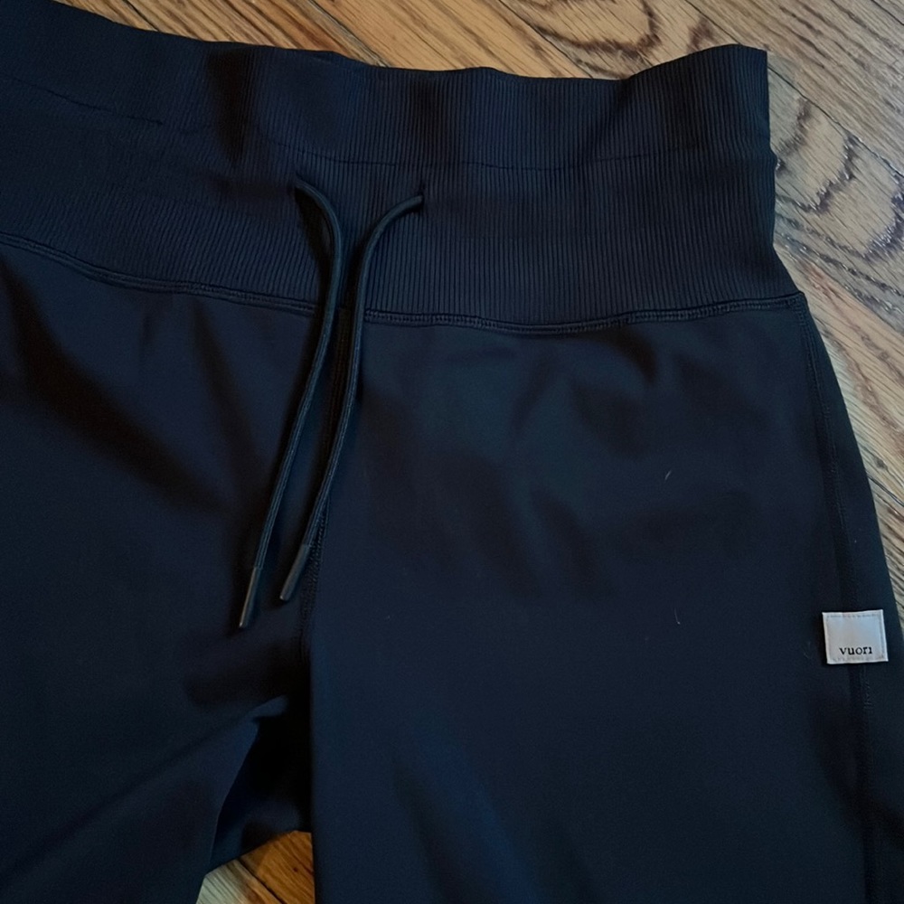 Vuori Daily Jogger